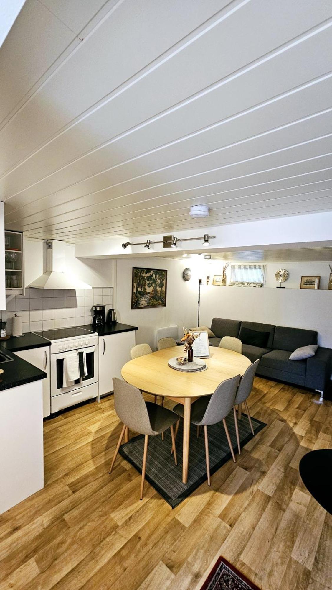 Central And Large Cosey Apartment Stavanger Exterior photo